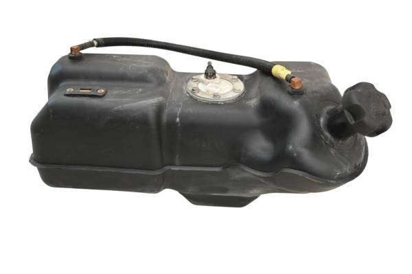 Kubota - 16 Kubota RTV500 Gas Tank & Fuel Pump
