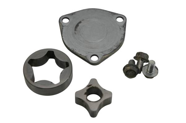 Kubota - 16 Kubota RTV500 Oil Pump