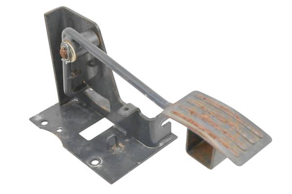 Kubota - 16 Kubota RTV500 Accelerator Pedal