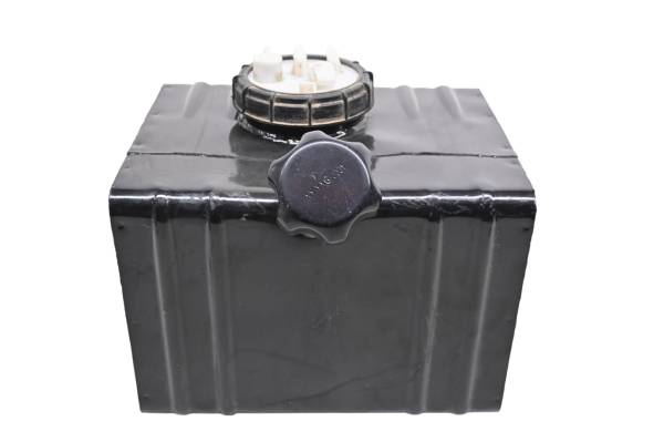 23 Bighorn Explorer 450 VXL-T Gas Tank & Fuel Pump