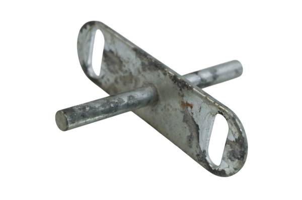 Kubota - 16 Kubota RTV500 Bracket Mount