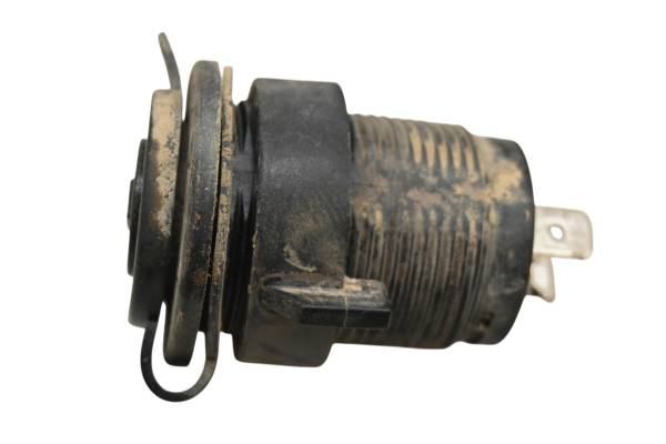 Can-Am - 18 Can-Am Outlander 650 XMR 12 Volt Accessory Outlet 12V