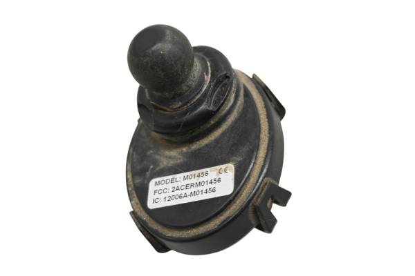 Can-Am - 18 Can-Am Outlander 650 XMR Dess Switch Base