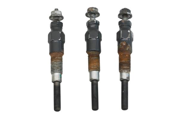 Kubota - 21 Kubota RTV-X1140W Glow Plugs