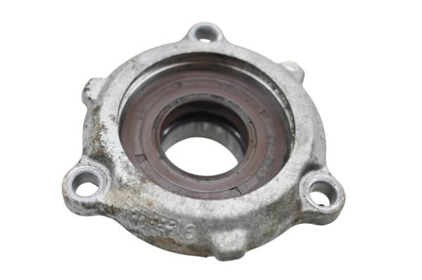 Can-Am - 11 Can-Am Outlander 500 Max XT Drive Shaft Bearing Cover