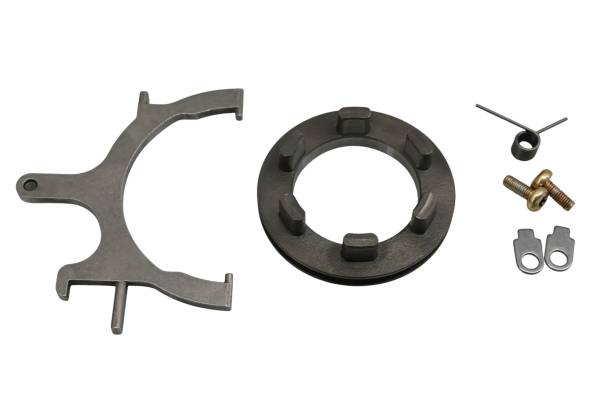Polaris - 23 Polaris Pro-XD Mid-Size Crew Rear Differential Pivot Shift Fork