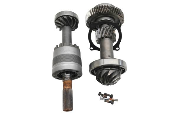 Polaris - 23 Polaris Pro-XD Mid-Size Crew Transmission Bevel Gears Output Shaft