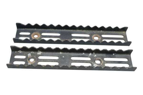 Can-Am - 11 Can-Am Outlander 500 Max XT Foot Pegs