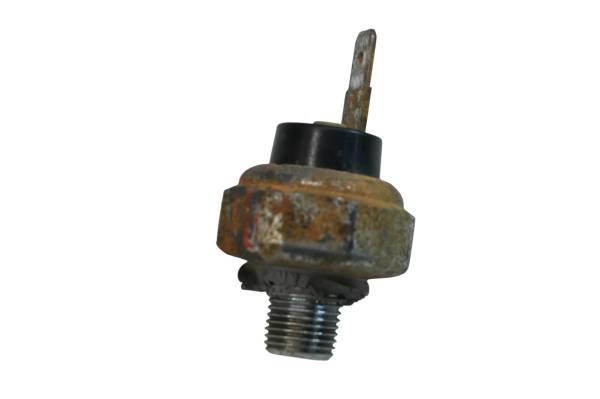 Polaris - 21 Polaris Pro XD 4000D Oil Pressure Switch