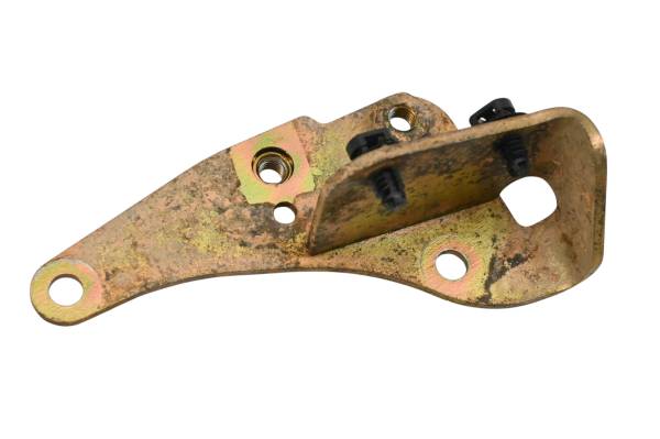 Polaris - 21 Polaris Pro XD 4000D Bellhousing Side Bracket Mount