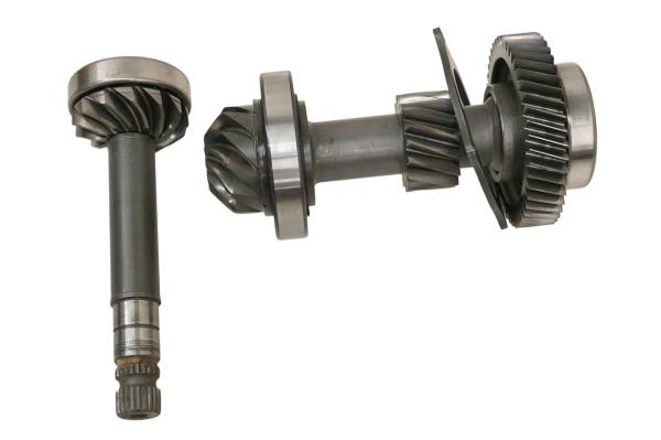 Polaris - 21 Polaris Pro XD 4000D Transmission Bevel Gears Output Shaft