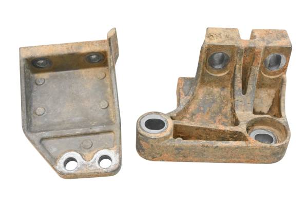 Polaris - 21 Polaris Pro XD 4000D Front & Rear Engine Brackets Mounts