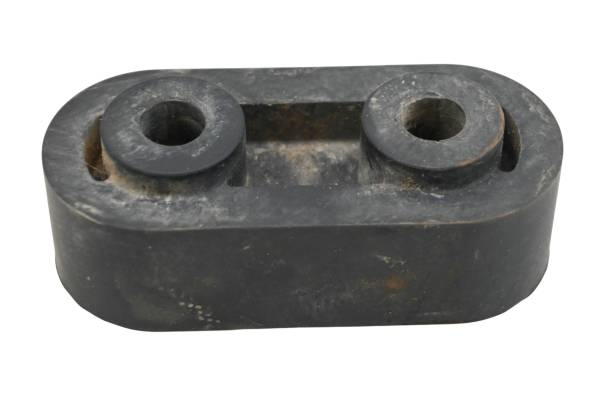 Polaris - 21 Polaris Pro XD 4000D Exhaust Isolator Mount