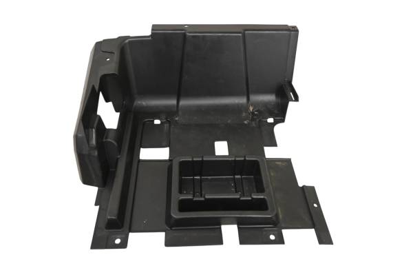 Yamaha - 17 Yamaha Wolverine R-Spec EPS Passenger Side Under Plate YXE700