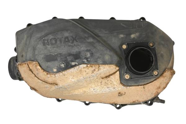 Can-Am - 15 Can-Am Maverick 1000R 4x4 Outer Belt Clutch Cover