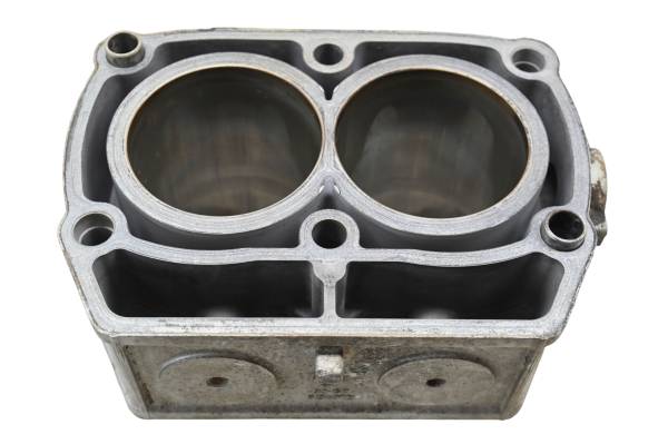 Polaris - 08 Polaris RZR 800 Cylinder