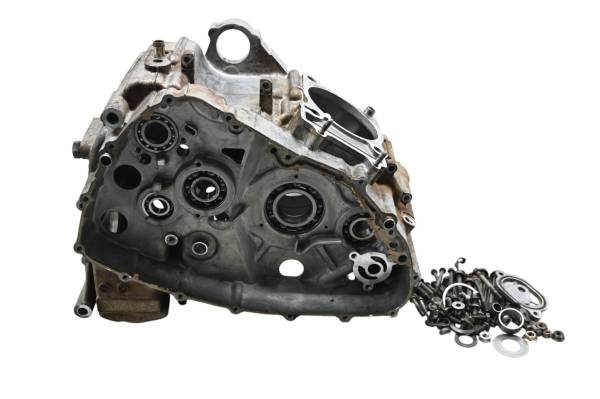 Arctic Cat - 02 Arctic Cat 400 4x4 FIS Crankcase Center Crank Case