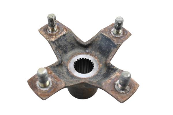 Suzuki - 04 Suzuki LTZ250 Rear Left Wheel Hub Quadsport 250 2x4