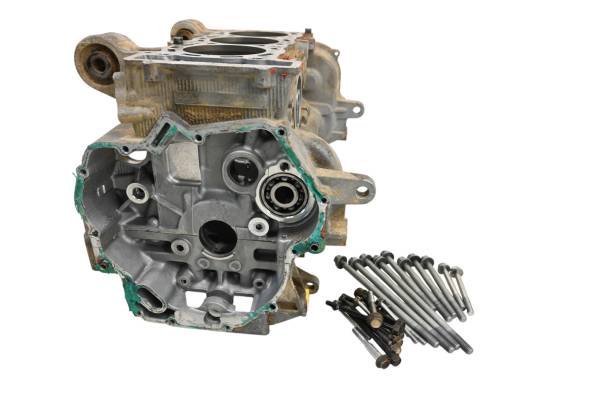 Yamaha - 18 Yamaha YXZ1000R EPS Crankcase Center Crank Case & Cylinders