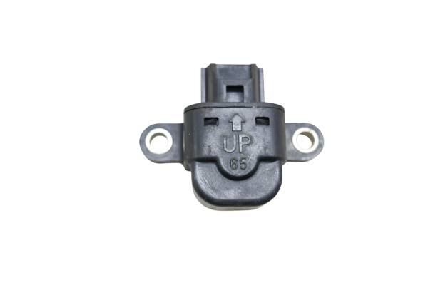 Kawasaki - 12 Kawasaki Teryx4 750 4x4 EPS Tip Roll Over Sensor KRT750