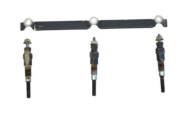 Kubota - 15 Kubota RTV-X900 Glow Plugs & Bracket