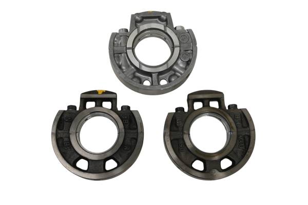 Kubota - 15 Kubota RTV-X900 Crankshaft Main Bearing Holders