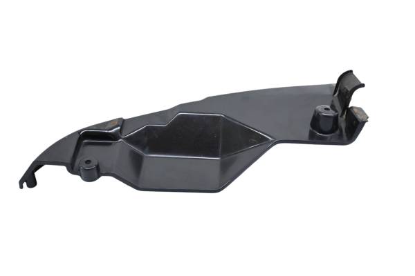Honda - 00 Honda Foreman 400 4X4 Front Right Inner Fender TRX400FW