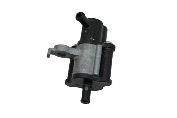 Yamaha - 19 Yamaha YXZ1000R Pipe Joint Assembly