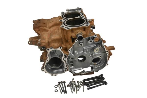 Honda - 20 Honda Talon 1000R Crankcase Center Crank Case & Cylinders