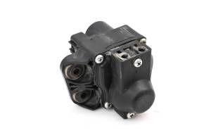 Yamaha - 20 Yamaha WR250R Servo Motor - Image 1