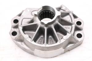 Yamaha - 06 Yamaha Waverunner FX1000 Transfer Drive Gear Housing Bearing Cover - Image 1