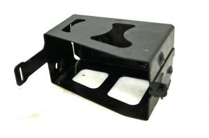 Can-Am - 18 Can-Am Commander 1000R 4x4 Limited DPS Battery Box - Image 4