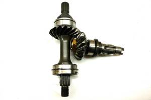 Arctic Cat - 96 Arctic Cat Bear Cat 454 4x4 Transmission Bevel Gears Output Shaft - Image 1