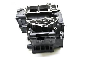 Yamaha - 20 Yamaha MT-03 Crankcase Center Crank Case For Parts - Image 6