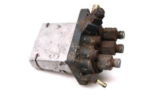 Bobcat - 08 Bobcat 2200S 4x4 Diesel Mechanical Fuel Injection Pump - Image 1