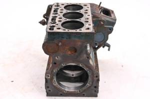 Bobcat - 08 Bobcat 2200S 4x4 Diesel Crankcase Center Crank Case - Image 7