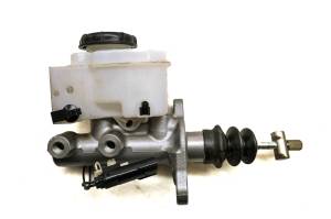 Can-Am - 19 Can-Am Ryker Rally 900 Brake Master Cylinder - Image 1