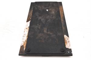 Bobcat - 08 Bobcat 2200S 4x4 Diesel Seat Shield Center Access Cover - Image 2