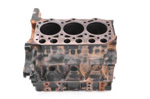 Bobcat - 14 Bobcat 3400 Diesel 4x4 Crankcase Center Crank Case & Cylinders - Image 1