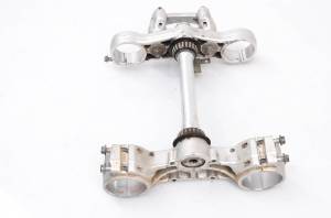 Husqvarna - 12 Husqvarna TXC 250 Triple Tree Handlebar Clamps - Image 3