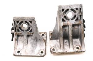 Yamaha - 03 Yamaha Waverunner XLT1200 Crankcase Engine Motor Mounts Brackets Mounts XA1200A - Image 1