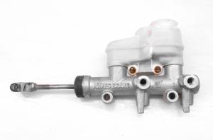 Polaris - 07 Polaris Ranger EFI 700 6x6 Brake Master Cylinder - Image 1