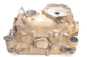 Can-Am - 03 Can-Am Outlander 400 4x4 Crankcase Center Crank Case Bombardier - Image 9