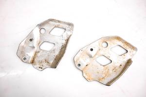 Suzuki - 01 Suzuki DRZ400S Rear Master Cylinder & Frame Guard Brackets Mounts - Image 2