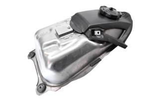 Honda - 20 Honda CRF450R Gas Fuel Tank & Cover - Image 1