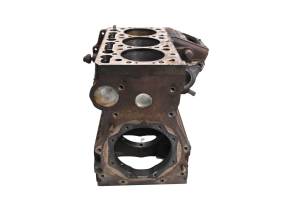 Kubota - 06 Kubota RTV900W Crankcase Center Crank Case & Cylinders - Image 2