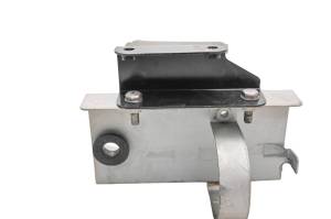 Kawasaki - 03 Kawasaki Ultra 130 Condensor Support Bracket Mount JH1100 - Image 4