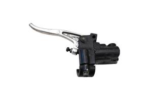 Yamaha - 03 Yamaha TTR225 Front Brake Master Cylinder - Image 2