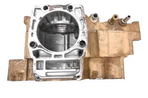 Polaris - 07 Polaris Sportsman 450 4x4 Crankcase Center Crank Case - Image 5