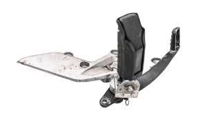 Honda - 16 Honda CBR300R Right Side Foot Peg & Brake Pedal - Image 2